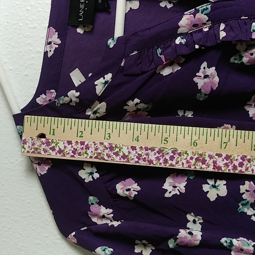 Lane Bryant 16 Blouse Purple Floral Ruffled V Notch- Tab Sleeve - Picture 12 of 14